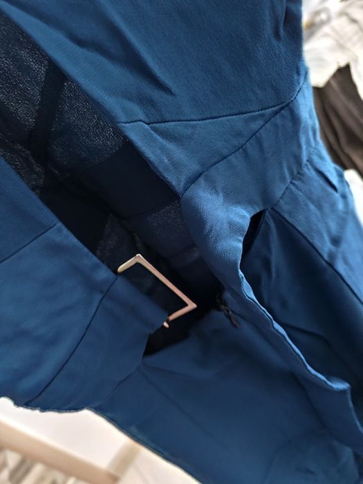 Rochie Mango subțire casual/elegantă