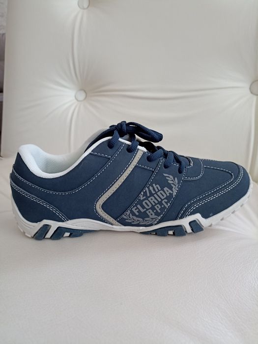 Кроссовки мужские