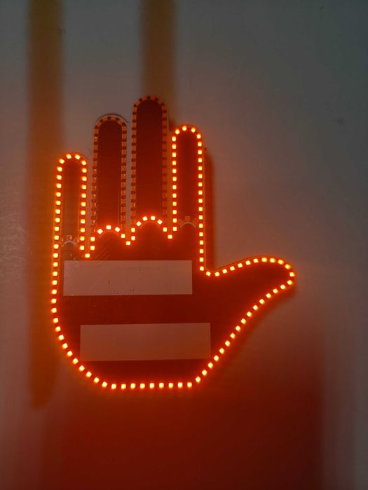 Semn led auto cu telecomanda, design mana