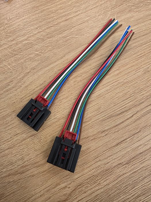 Шест пинова букса 1S0 972 706