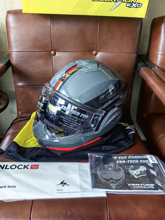 Модуларна каска Scorpion Exo Tech Evo