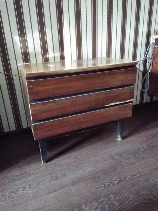 Тумба деревяная,