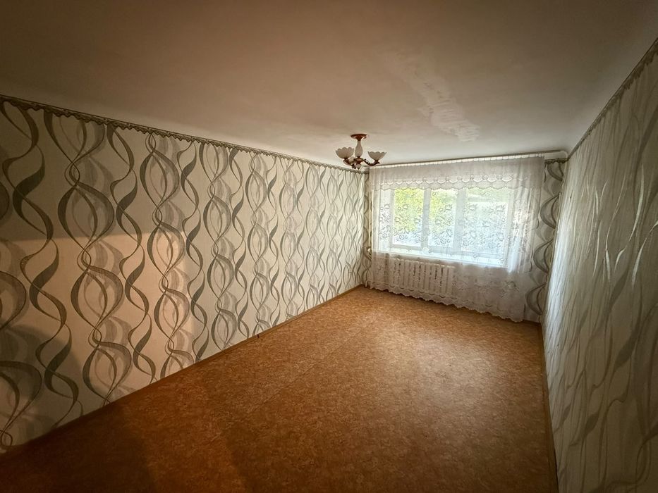 Продам 2хком квартиру район Бэста.