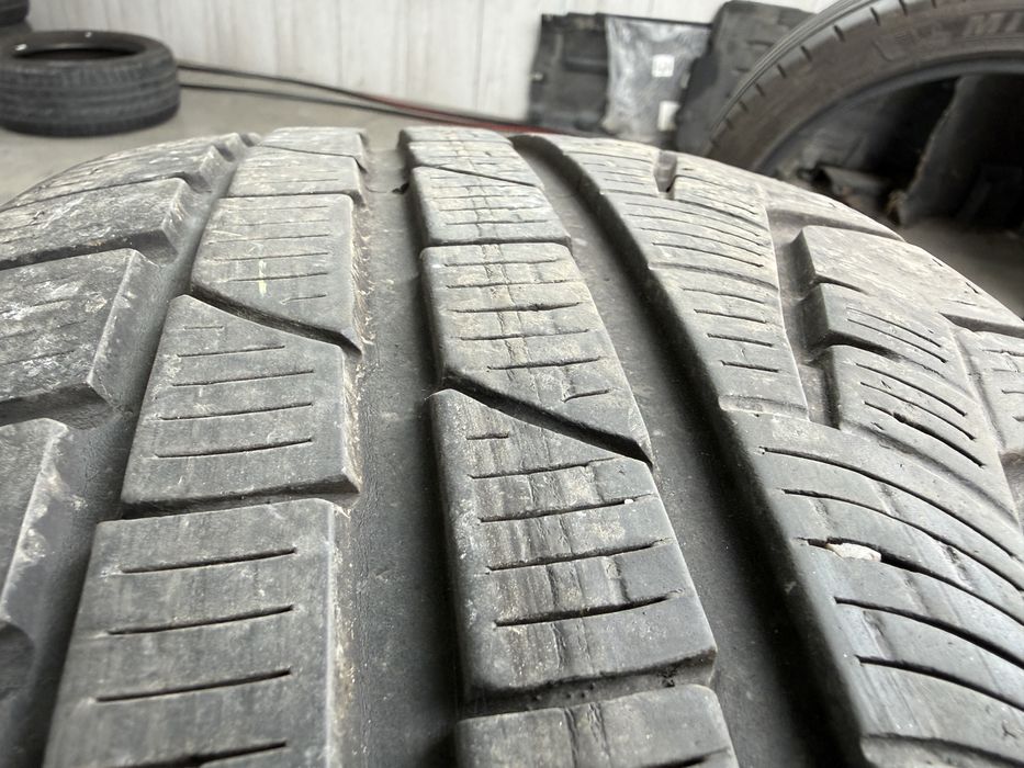 2бр. Зимни Гуми С Борд 235/55R/18 -PIRELLI- DOT:1322, 6.0мм.
