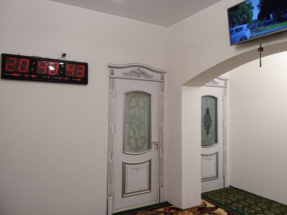 Хива туман ЯККА тут балик хона ёнида  400 КВ  ховли жой сотилади