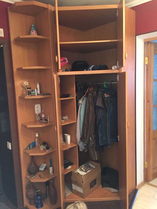 Угловой шкаф для одежды