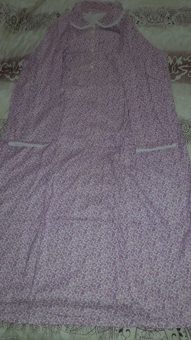 2 броя дамски нощници по 20 лв. брой