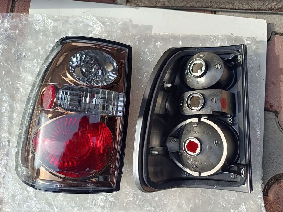 Задние фонари Toyota Land Cruiser 100, Lexus LX470