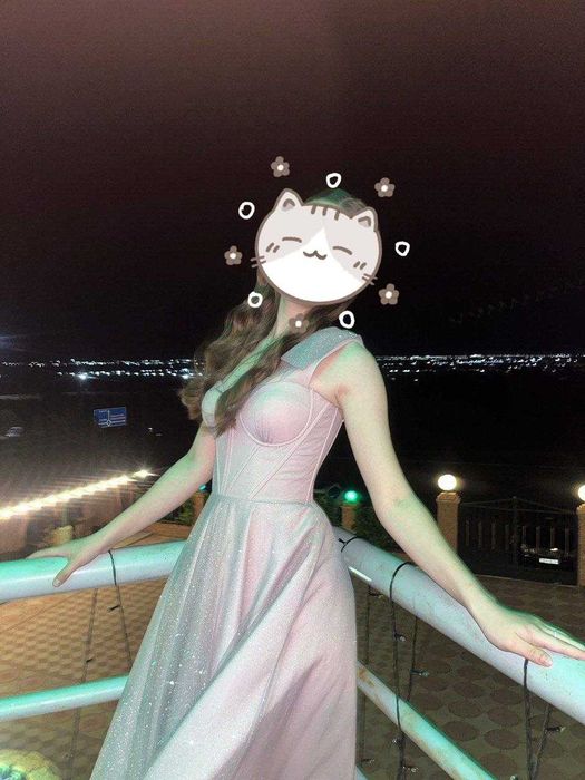 Платье вечернее продается