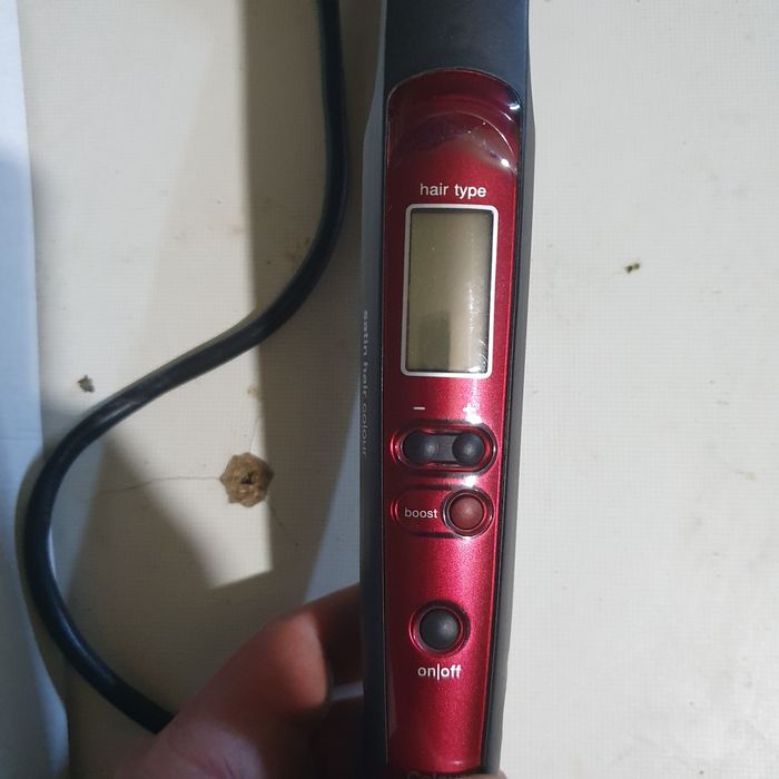 Placa de îndreptat parul Braun 3553 170w