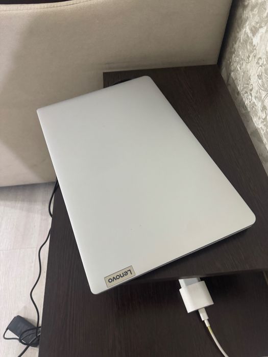 Продам Ноутбук Lenovo IdeaPad 4 Гб / SSD 256 Гб / 15IGL05 / 81WQ00EMRK