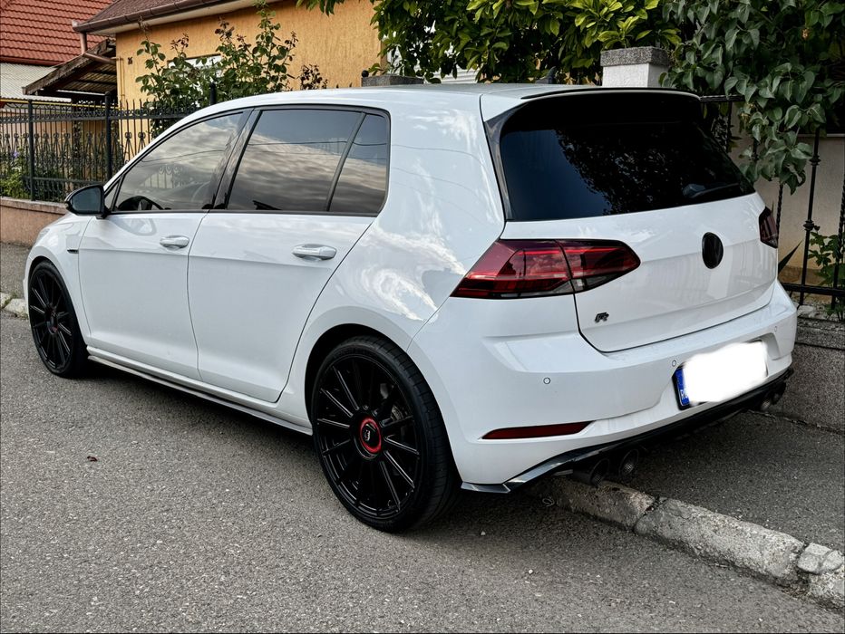 VW Golf 7,5 R 310 HP 4 Motion Akra