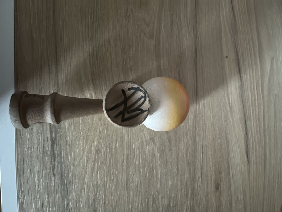 Kendama X original super sticky SEMNATA DE XREMUS Galati • OLX.ro