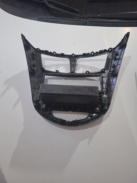 Рамка для магнитолы хюндаи акцент