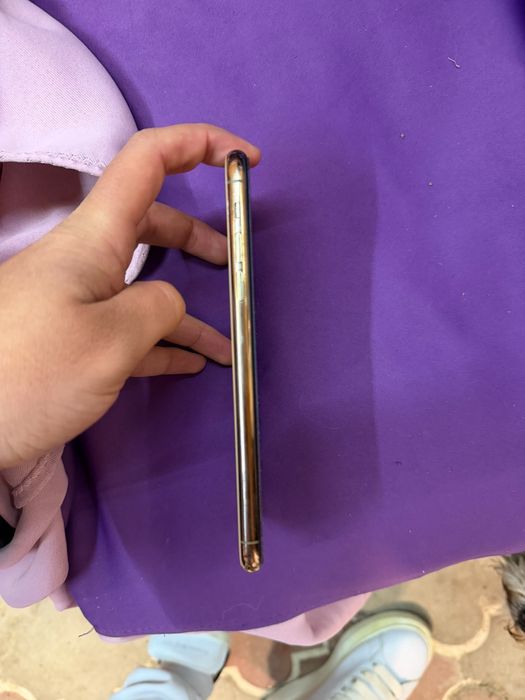 Iphone 11 pro max 256 URGENT!