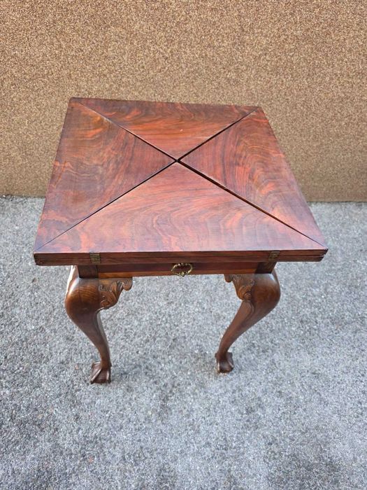 Скринче с интарзия