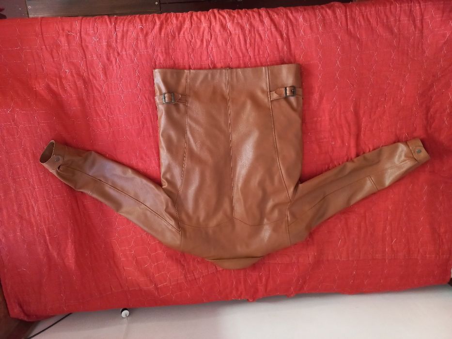 Продавам кожени якета