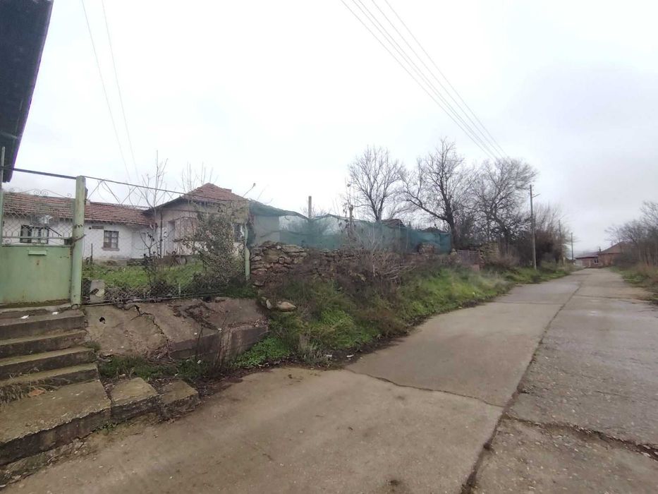 Къща в близост до р. Дунав !