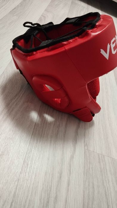 Шлем для единоборств