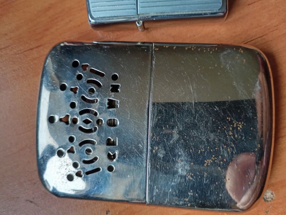 Запалка Zippo и отоплител за ръце