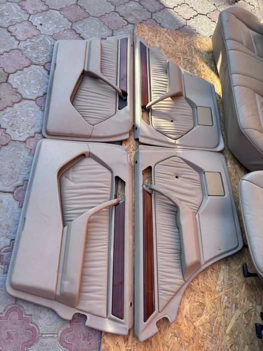 Бежевый салон на мерседес w124