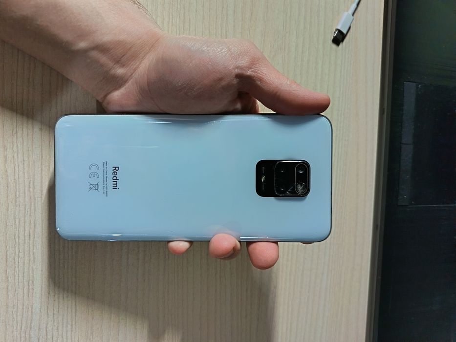 Продается телефон Xiaomi Redmi Note 9 Pro