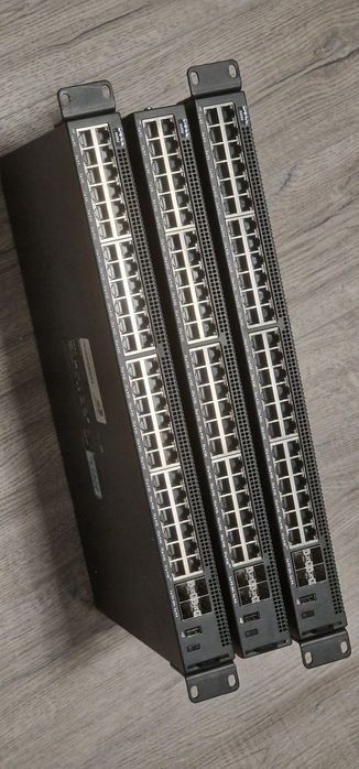 Switch Dell X1052