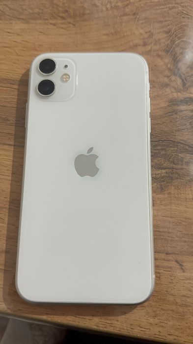 iPhone 11  хароший