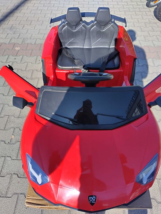 LAMBO Акумулаторна кола CHIARA червен