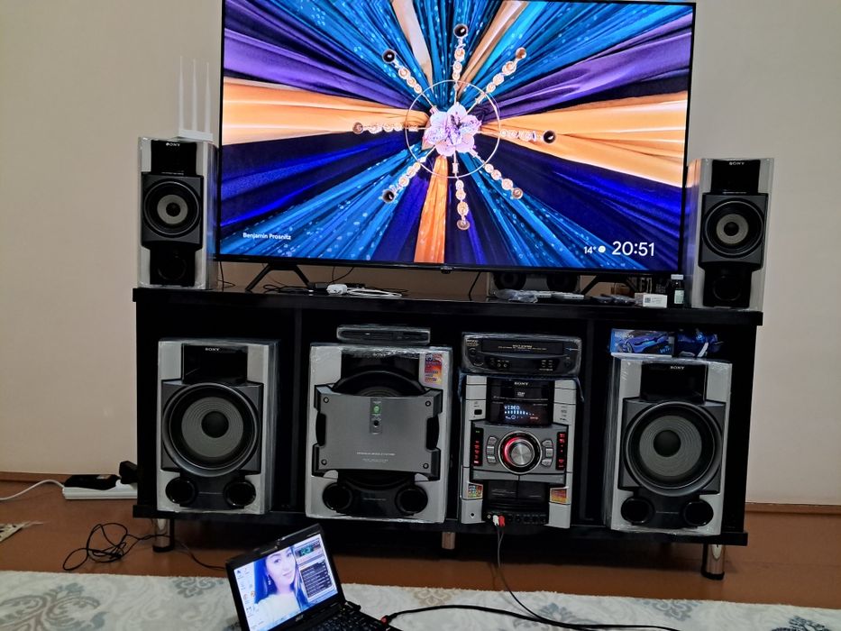 Музыкальный центр SONY MHG1100 DH 10000 WAT