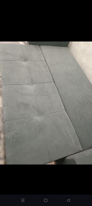 Диван с подушками почти новый