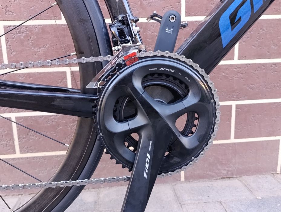 Продам шоссейный велосипед GIANT PROPEL