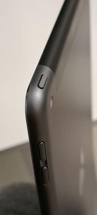 Ipad generație 7 Wifi și Sim