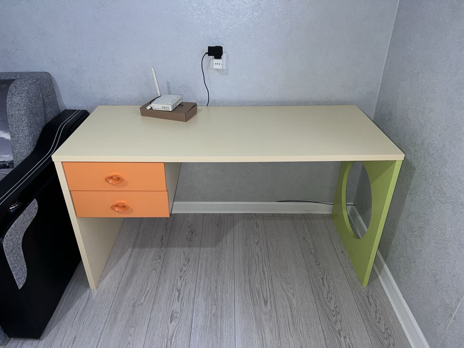 Шкаф пен партасатылады