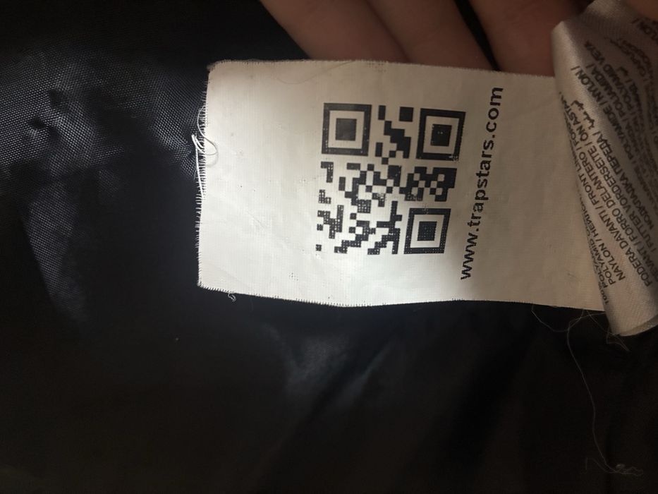 Продавам яке Trapstar