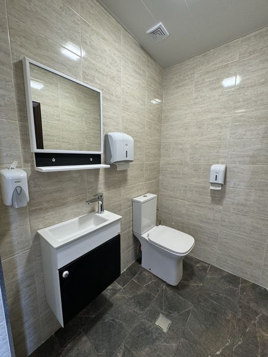 Продава се Къща в Казанлък - 380 кв.м за 343 €/кв.м - Снимка #17