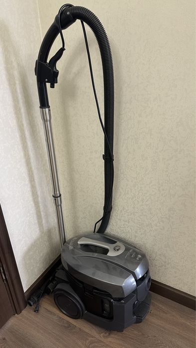 LG пылесос моющий