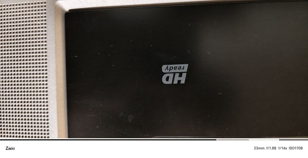 Продам телевизор Philips на запчасти