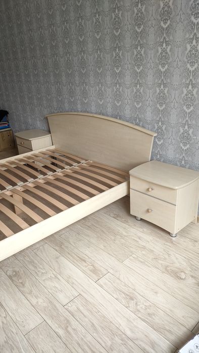 Спальный гарнитур