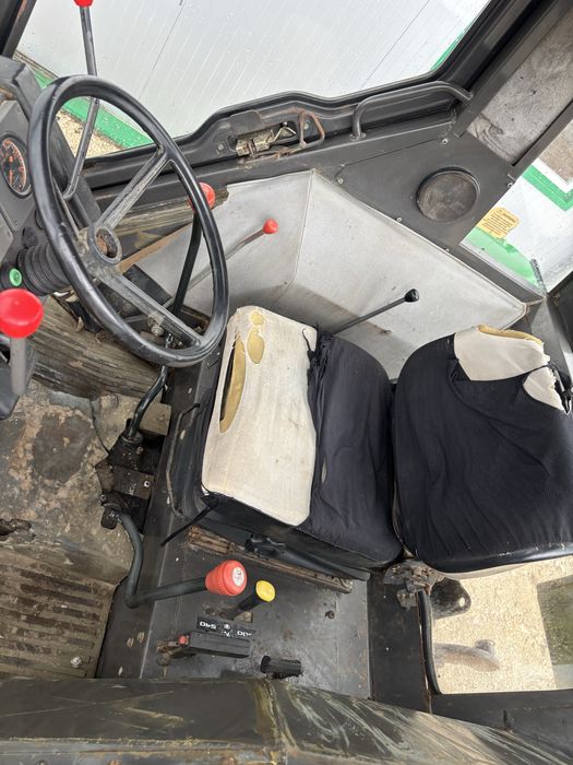 Tractor john deere 3300 4x4 80 cp