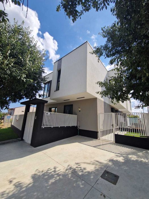 Casă nouă de vânzare – poziție pe colț, curte pe 3 laturi, zona Elvila