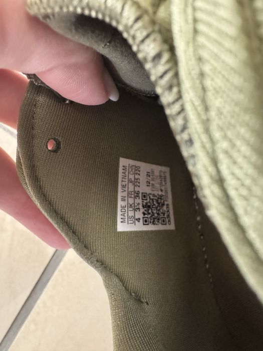 Adidas ozweego celox