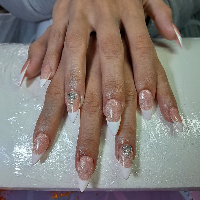 Маникюр.Наращивание ногтей