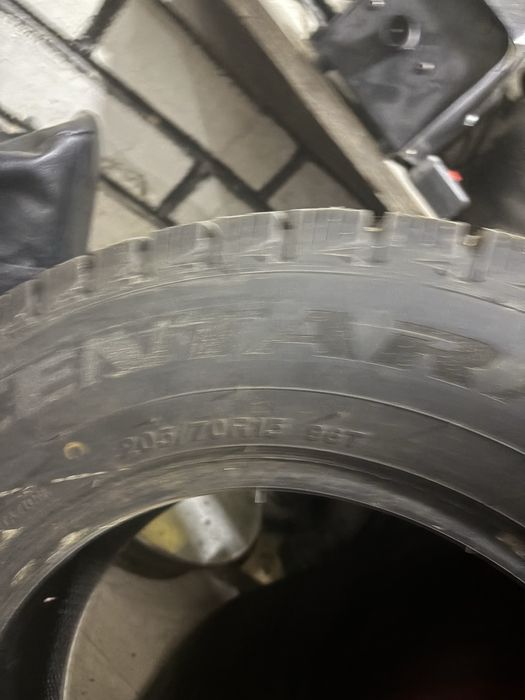 Продам зимние покрышку