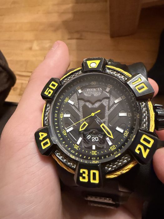 Часовник Invicta DC limited edition