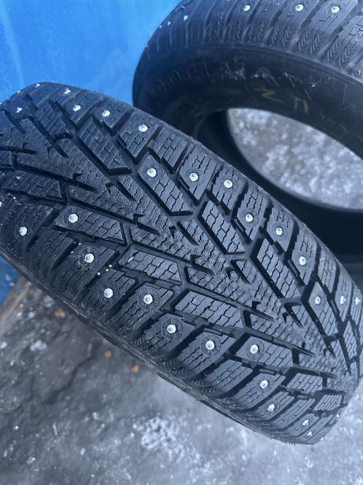 Продам резину R-14 шипованную.
