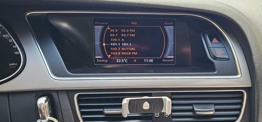 Display MMI Audi 6.5" Original Panasonic + Ramă Bord Audi A4 /A5/Q5