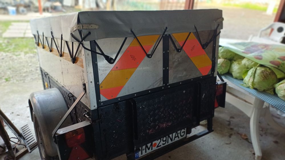 Remorcuta de vânzare