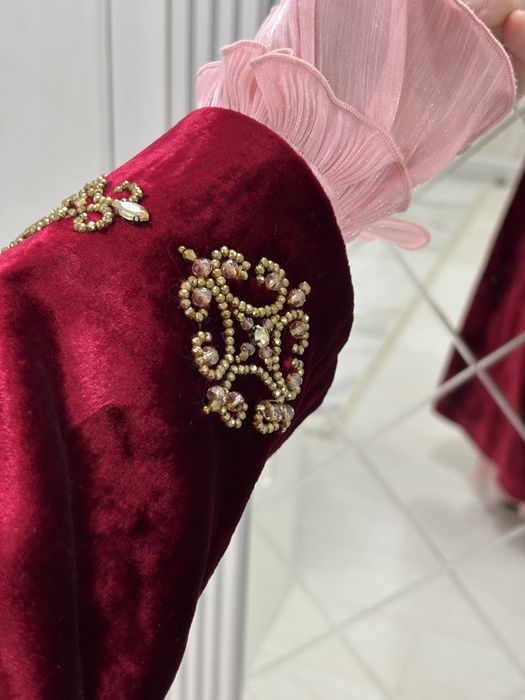 Ұлттық киім бренд FORUZONE