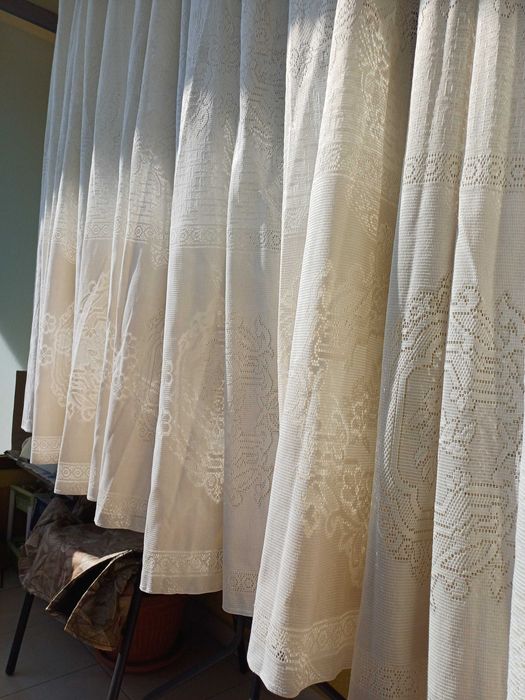 Перде цвят екрю (телесен=пречупено бяло)